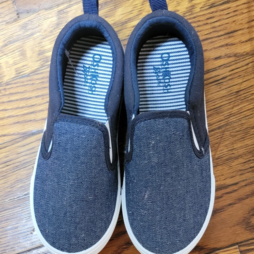 Boys shoes